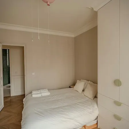 Apartment T4 Porte De Versailles Paris